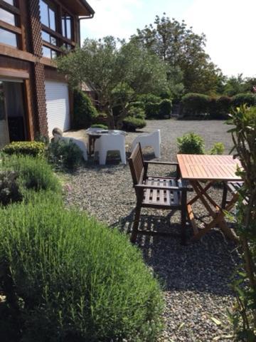 Loft Atypique Villeneuve-de-Rivière Exterior foto