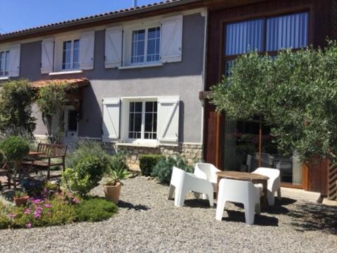 Loft Atypique Villeneuve-de-Rivière Exterior foto